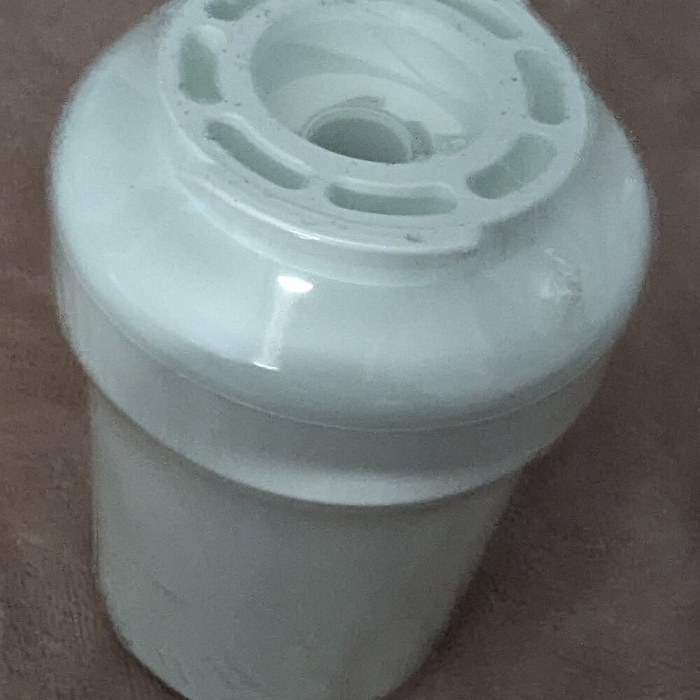 Refrigerator Filter - Picture 10 of 16